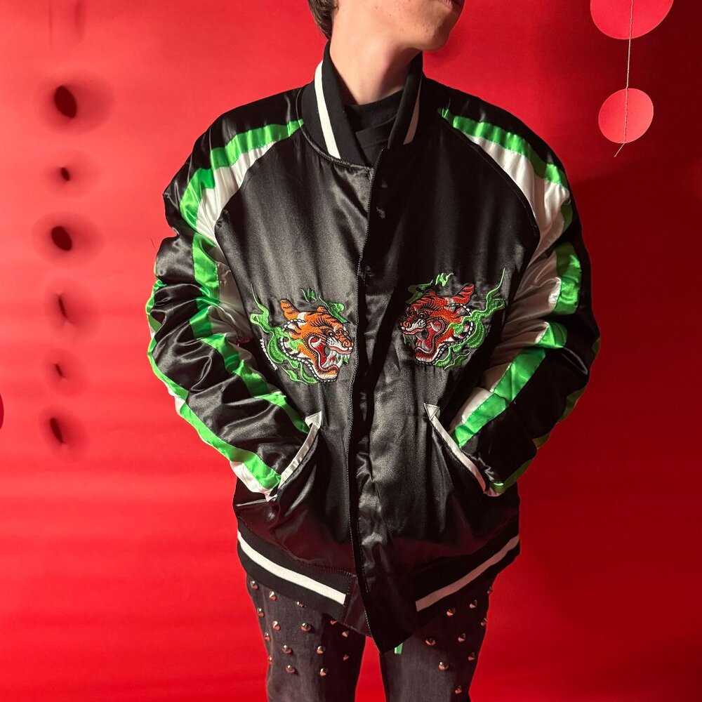 Vintage-Style Unisex Embroidered Tiger Bomber Jacket by Game Theory - Picture 12 of 12